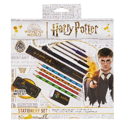 Create Muggle Masterpieces this Christmas